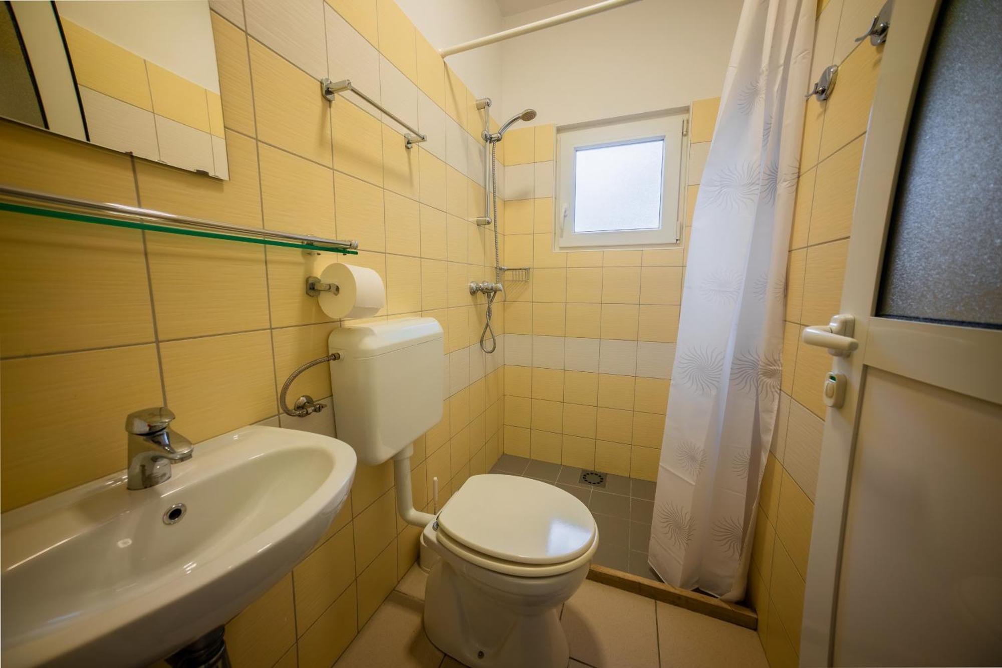 Apartma Kamp Ajdovscina Ngoại thất bức ảnh
